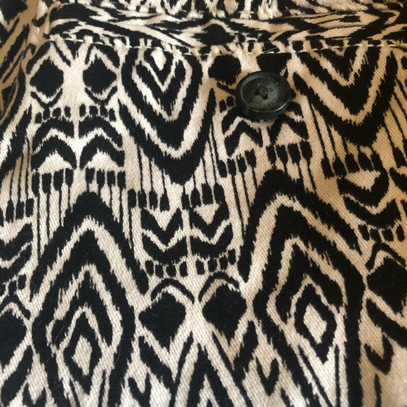AE Super Soft Patterned Shorts - Picture 3 of 3